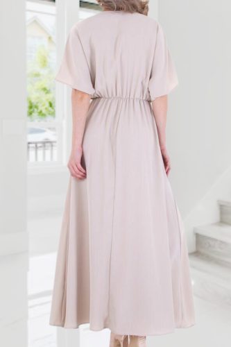 Gyönyörű lezseren elegáns zsebes maxiruha