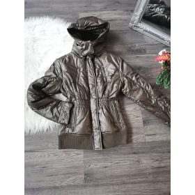 Fényes barna steppelt kabát levehető kapucnival