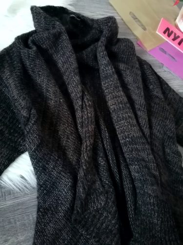 Aszimmetrikus kötött barna kardigán