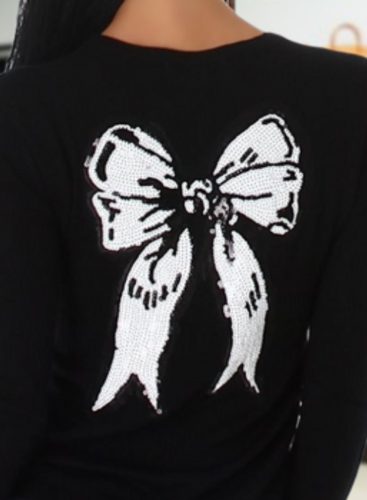 Gombos kötött fekete kardigán hátán flitterrel