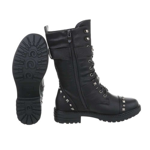 Fekete csatos szegecses bakancs (5401)