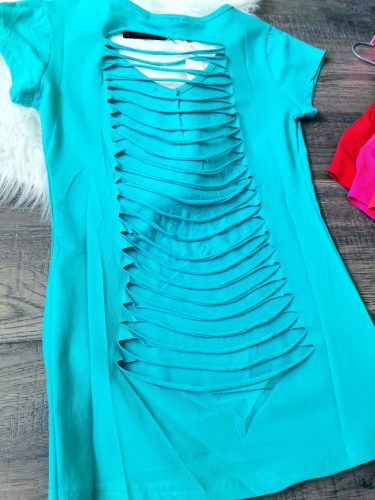 "I LOVE BOYS" feliratos hátán szaggatott strasszos póló / felső