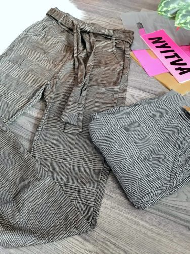 Zsebes kockás magasderekú elegáns nadrág övvel