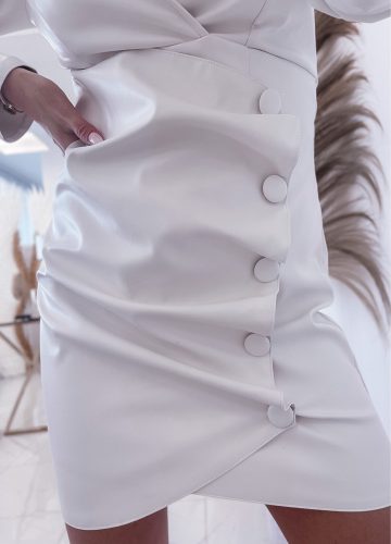 Exkluzív fehér női műbőr ruha