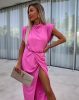 Exkluzív lezser vállú sliccelt pink maxi ruha