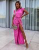 Exkluzív lezser vállú sliccelt pink maxi ruha