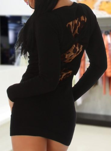 Fekete leopárdos hátú pulcsi / felső