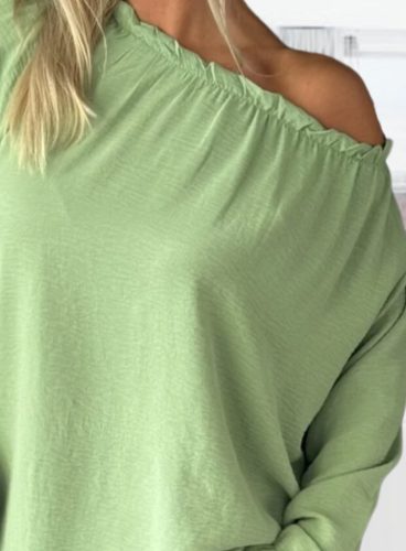Ujján vállán gumírozott elegáns lenge zöld blúz