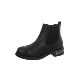 Fekete szegecses bakancs (H13-1)