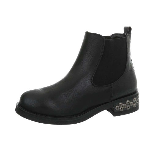 Fekete szegecses bakancs (H13-1)