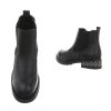Fekete szegecses bakancs (H13-1)
