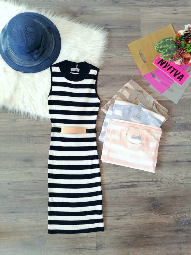 Ujjatlan kötött csíkos hosszú ruha / maxi ruha