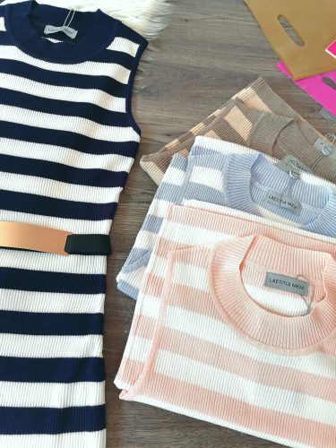 Ujjatlan kötött csíkos hosszú ruha / maxi ruha