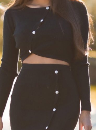 Vagány gombos kötött fekete szett