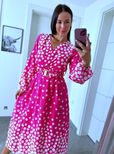 Gyönyörű pink pöttyös maxiruha övvel