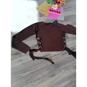 Barna kötött crop felső fűzővel