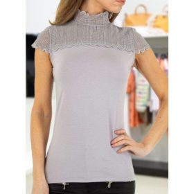   Elegáns rövid ujjú vállán csipkés szürke blúz / felső (S, M, L)